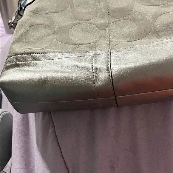 Coach Metallic Silver Shoulder Bag - Picture 3 of 9